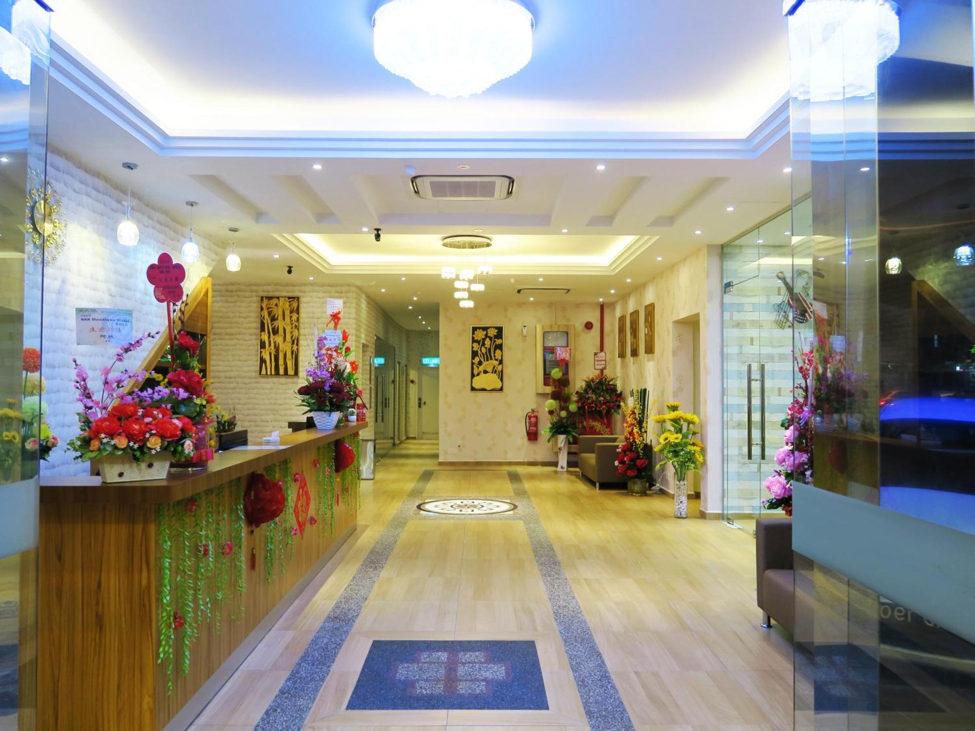 Star Romantic Batu Pahat Extérieur photo